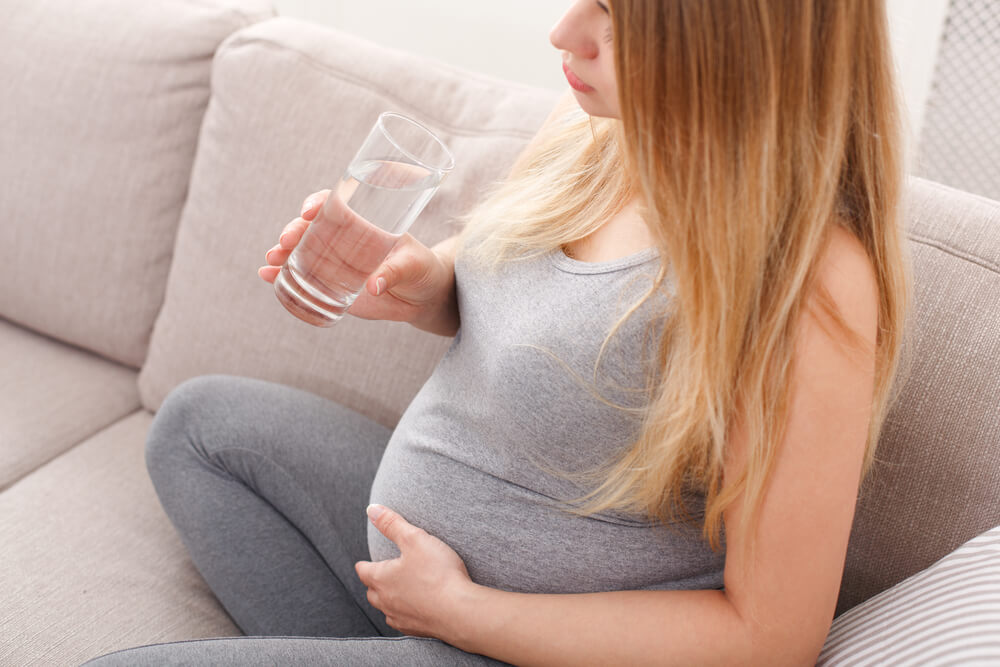 boire-assez-d'eau-pendant-la-grossesse